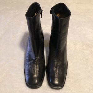 Sesto Meucci Soft Black Leather Booties
